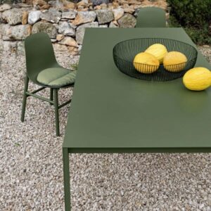 Kristalia Thin-K Aluminium Esstisch | Gartentisch | Olivgrün