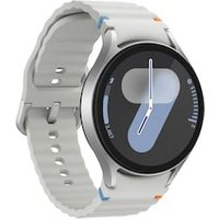 • Galaxy AI Features jetzt auch am Handgelenk • Personalisierte Benutzererfahrung mit AI • Sportliches Design aus Aluminium mit robustem Saphirglas • 44mm Gehäuse